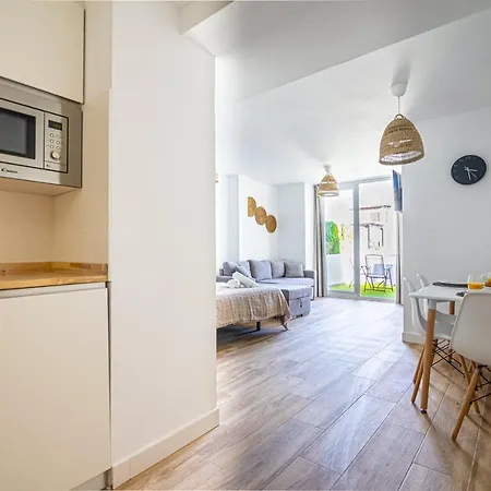 Sunstay Loft Puerto Marina Apartment