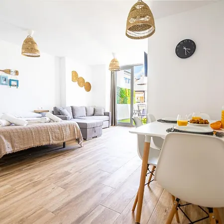 Apartment Sunstay Loft Puerto Marina Benalmadena
